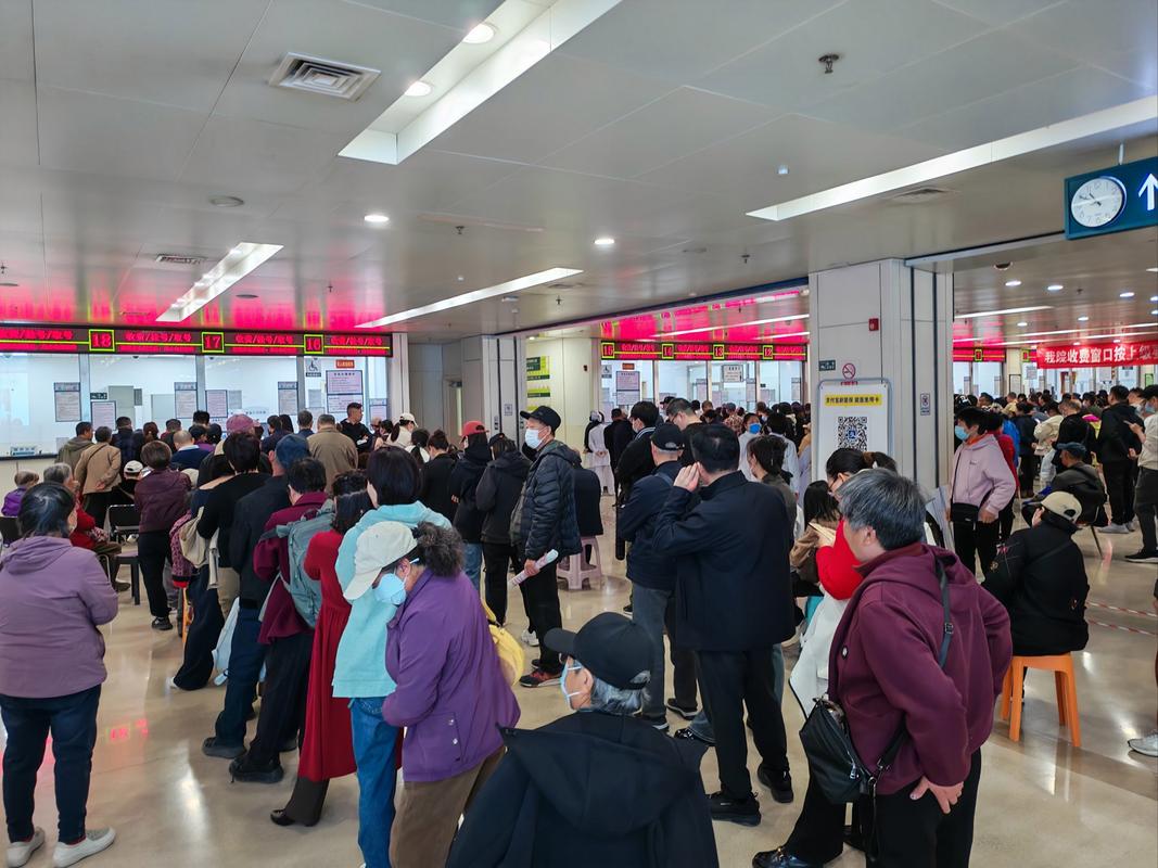 民保身份证到期换证影响医保卡吗？新手必知的3大隐藏风险